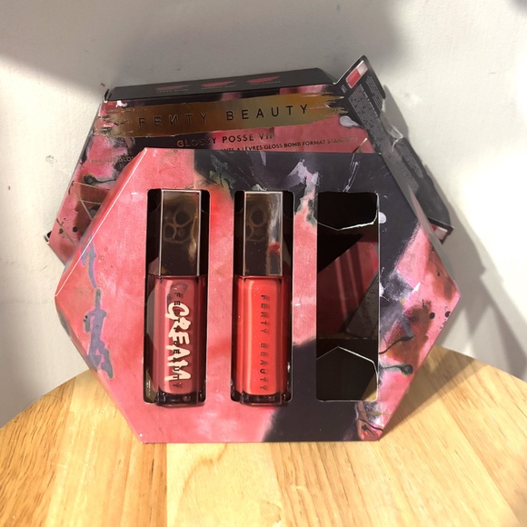 Fenty Beauty by Rihanna Glossy Posse VII Full-Size Gloss Bomb Duo NEW - Picture 1 of 7